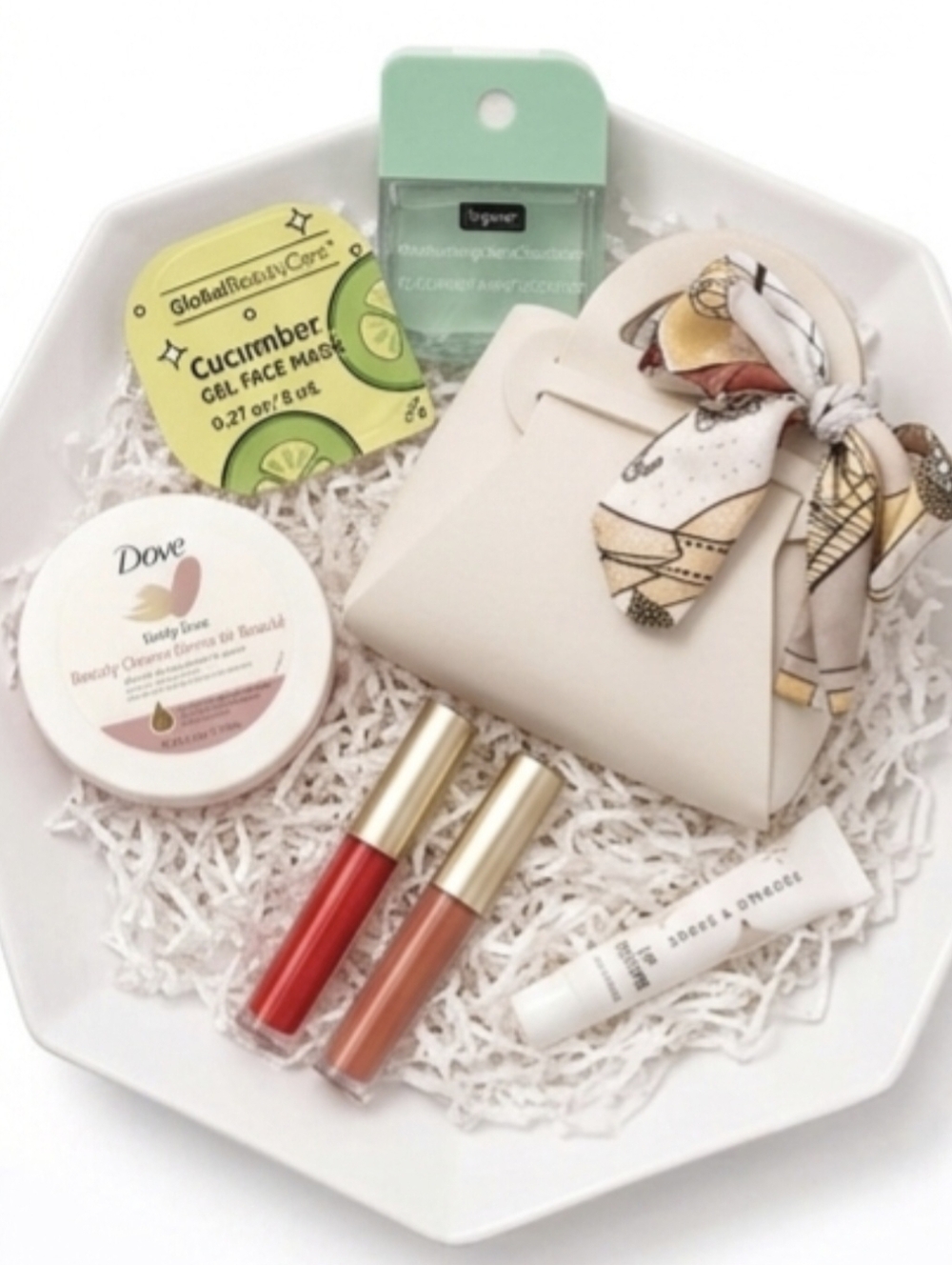 7pc Beauty Set Dove And Cucumber With Mini Leather Bag - Picture 2 of 5